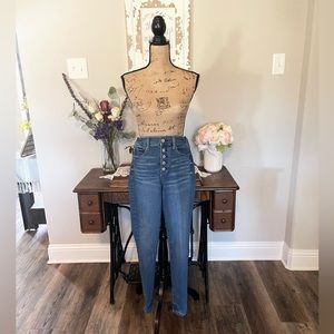 Gap Denim junior skinny button front jeans.